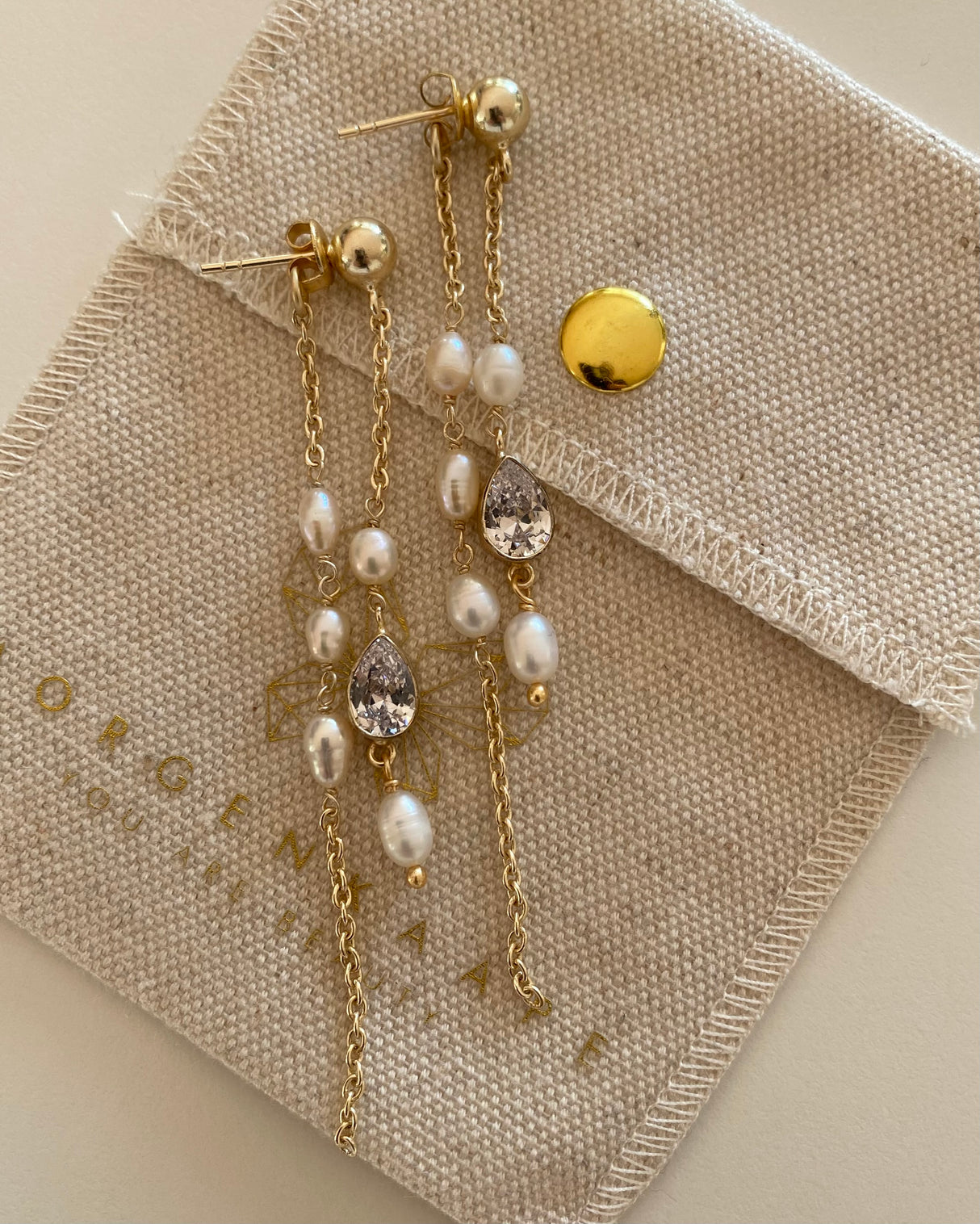 Øredobber med små ferskvannsperler