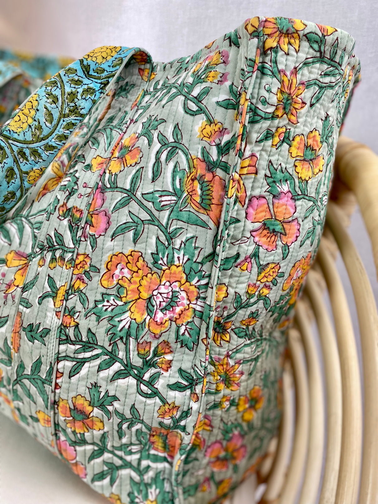 Kun 1 igjen! Tote bag - Block print - Flerfarget blomstermønster