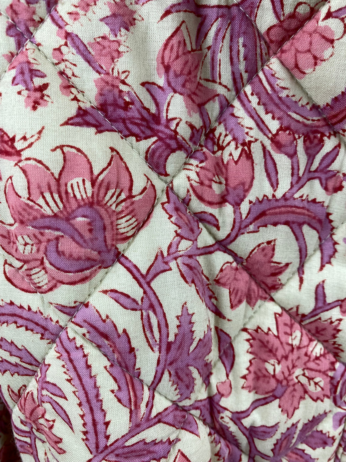 Quiltet jakke - Block print - Blomstret lilla/beige